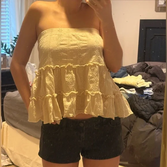 Cream Ruffle Skirt! - Picture 2 of 3